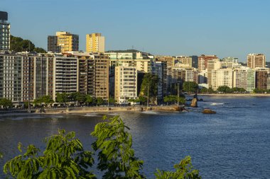 Denizden kasaba. Niteroi Şehri, Rio de Janeiro Eyaleti, Brezilya Güney Amerika. 