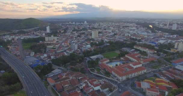 Letecký Výhled Dálnici Prezident Dutra Highway Město Guaratingueta Stát Sao — Stock video