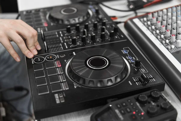 DJ remote control. Dj audio controller. Electronic turntable. — Stock Photo, Image