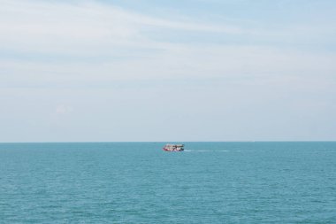 Koh Samui Adası, Tayland - 15 Aralık 2019: Feribot Donsak Pier Thani bölgesinden Tayland 'daki Koh Samui adasına yolcu taşıma.