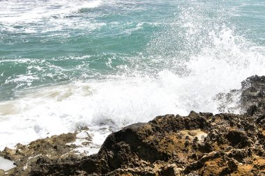 Noto'daki Eloro Plajı manzaraları, Sicilya, İtalya.