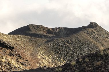Randazzo'daki Etna Dağı Kraterleri Manzaraları, Catania, İtalya.