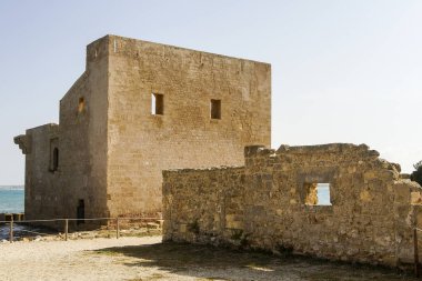 Sicilya'daki Vendicari Doğa Rezervi Sveva Kulesi'nin turistik yerleri, İtalya.