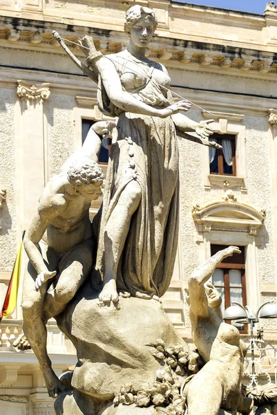 Fuente Diana Plaza Arquímedes Siracusa Sicilia Italia — Foto de Stock