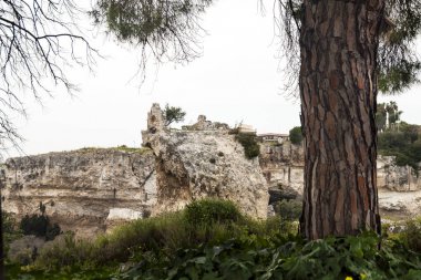 Latomia del Paradiso in Neapolis Archaeological Park, Syracuse - İtalya.