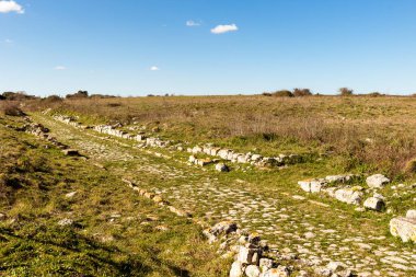 Palazzolo Acreide, Sicilya, İtalya 'daki Akrai Arkeolojik Bölgesi' nde Merkez Bölgenin Panoramik Görüntüleri.