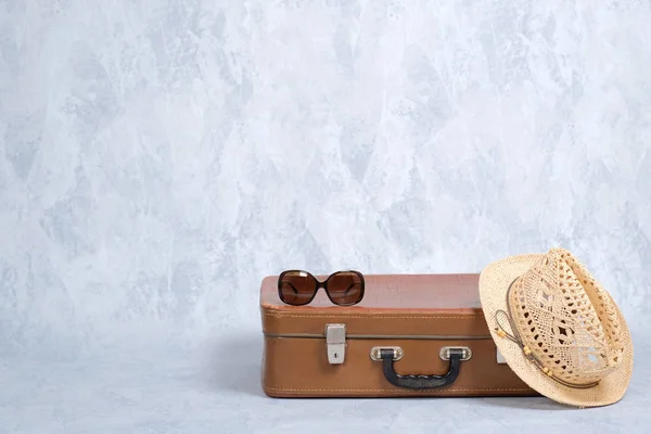 Elegantes Accesorios Antiguos Mujer Viajera Hipster Gafas Sol Vintage Sombrero —  Fotos de Stock