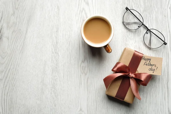 Babalar Günün kutlu olsun. Üstünde 