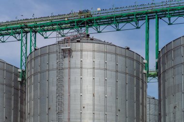 Tahıl ambarı özel yer tahıl uzun süreli depolama için donatılmış.