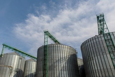 Tahıl ambarı özel yer tahıl uzun süreli depolama için donatılmış.