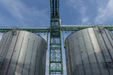 Tahıl ambarı özel yer tahıl uzun süreli depolama için donatılmış.