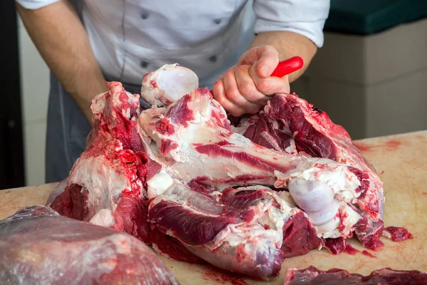 Cutting Meat Meat Shop — Stock Photo, Image