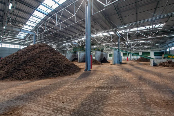 Peat Fraction Processing Plant — Stock Photo, Image
