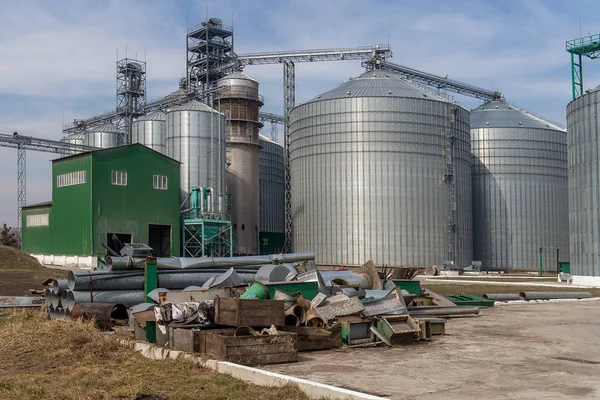 穀物の長期保管に特装穀倉場所 — ストック写真
