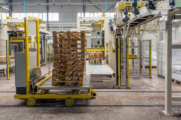 Conveyor Peat Substrate Filling Line — Stock Photo, Image