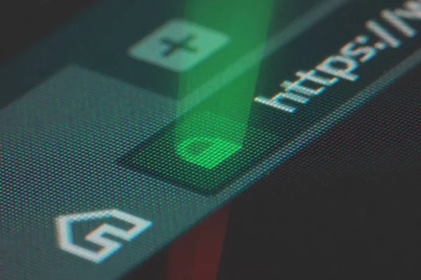 Web tarayıcı closeup Lcd ekran üzerinde https asma kilit üzerine sığ odaklı