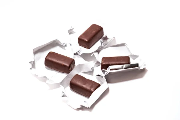 Schokoladenbonbons Auf Weißem Hintergrund Nahaufnahme 2018 — Stockfoto