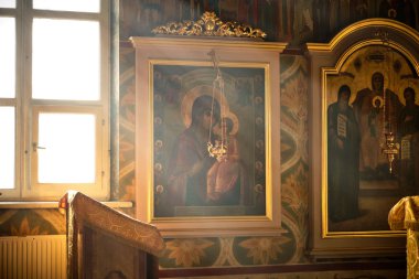 Tanrı'nın annesi ile bebek İsa bahar güneş 2019 simgesi