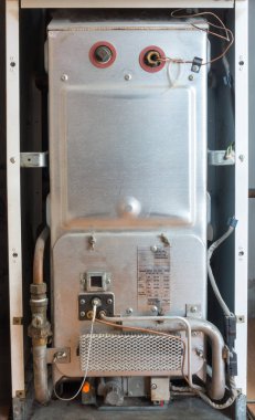 Eski gaz Kalorifer, kalorifer boruları ve teller için gaz ocağı.