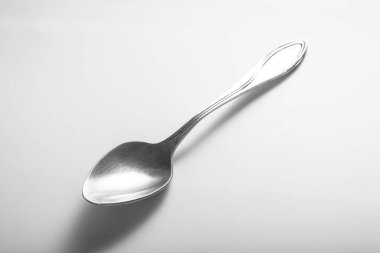 çay kaşığı beyaz arkaplanda izole