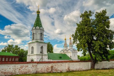 Güneşli bir yaz gününde Ryazan Kremlin 'in Kutsal Ruhu Kilisesi. Ryazan, Rusya, Haziran 2018
