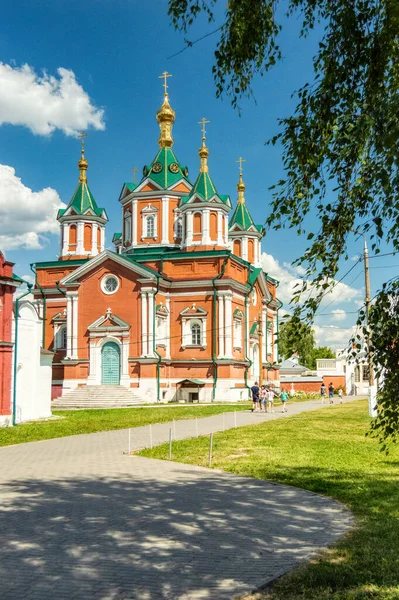 Utsikt Över Katedralen Upphöjelsen Det Heliga Korset Klostret Brusensky Solig — Stockfoto