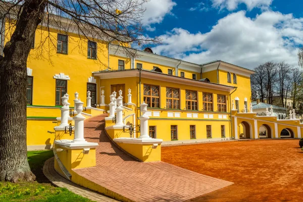 Yaroslavl Konstmuseum Guvernörens Hus Stil Med Sen Klassicism 19Th Century — Stockfoto