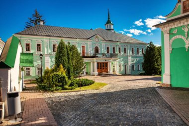 Kutsal Trinity-St. Sergius Lavra. Rus Trinity-Sergius Lavra manastırı Rus Ortodoks Kilisesi 'nin en önemli manastırı ve ruhani merkezidir. Sergiev Posad, Moskova bölgesi, Rusya, Ağustos 2020