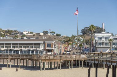 Şehir o Pismo bakarak boardwalk görüntüleyin