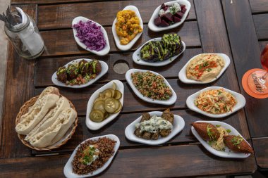 Akdeniz Meze Tabağı