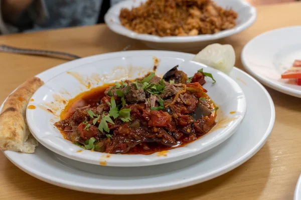 Eten in Mardin restaurant — Stockfoto