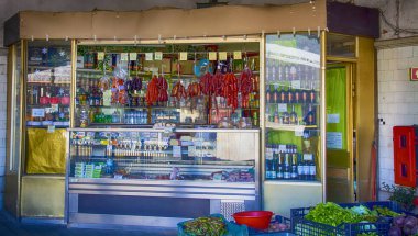 Porto, Portekiz-28/04/2018: Mercado yapmak Bolhao, şehrin eski, geleneksel Pazar.