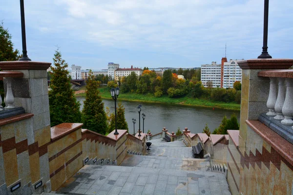 Río Dvina Occidental Los Pasos Catedral Asunción Vitebsk Bielorrusia — Foto de Stock