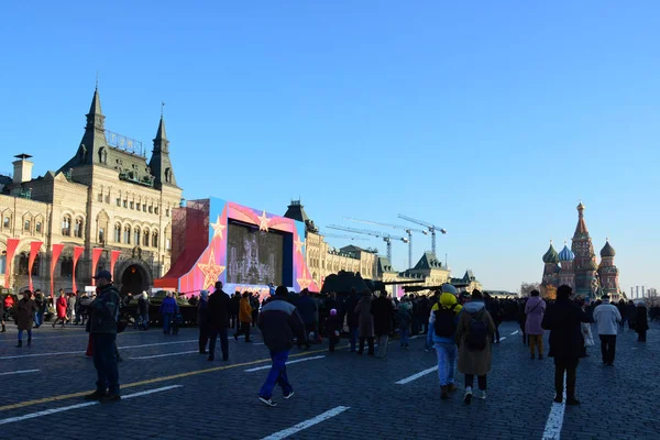 모스크바의 광장에서 Paparade 즐기는 모스크바 러시아 2018 사람들 — 스톡 사진