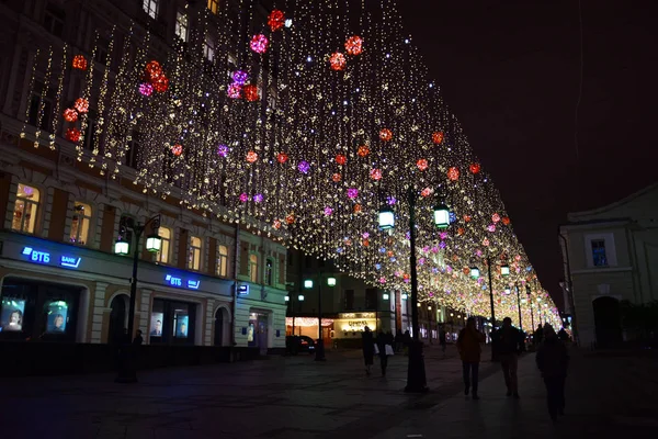 Moskva Rusko 2018 Noční Světla Jízdním Pruhu Chamberlain Moskvy — Stock fotografie