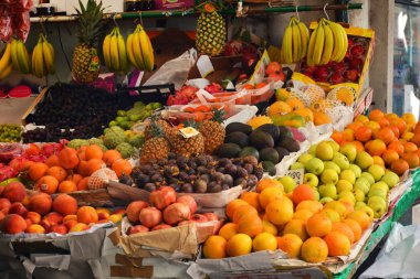 Meyve Pazar Mercado, Porto Porugal Avrupa'nın içinde şehir merkezinde Bolhao yapmak. Porto, Portekiz