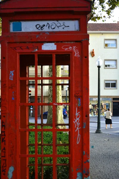 Porto Portugal 2017 Una Cabina Telefónica Roja Calle — Foto de Stock