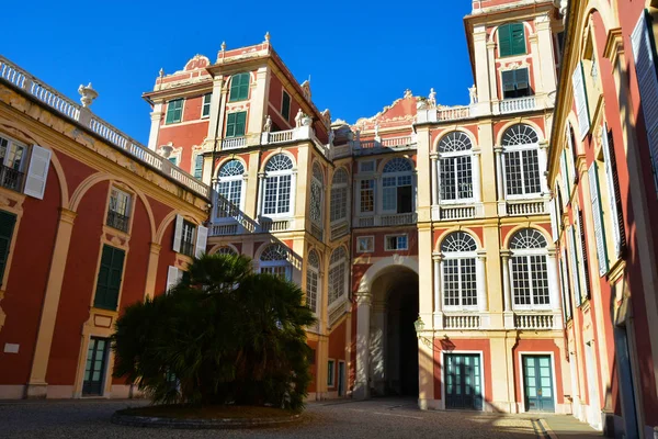 Kraliyet Sarayı (Palazzo reale) Genoa, Genova, İtalya, mirası Unesco tarafından.