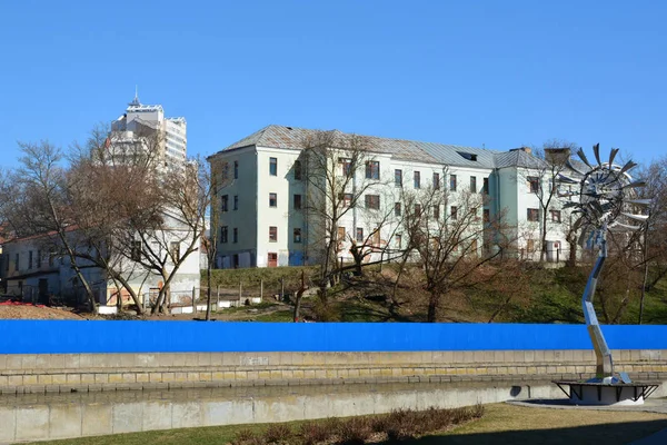 Vista Edificio Abandonado Centro Minsk Desde Calle Zybitskaya Belarús —  Fotos de Stock