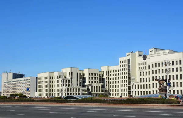 Minsk Belarus 2019 Casa Governo Monumento Lenine Praça Independência — Fotografia de Stock