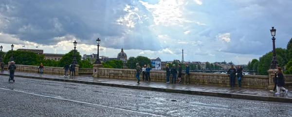 París Francia Mayo 2019 Gente Camina Por Puente Pont Change —  Fotos de Stock