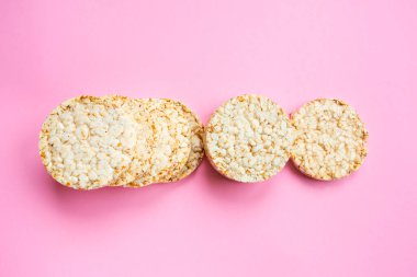 Az kalorili galette pilavı, düşük kalorili ekmek. Düzgün beslenme kavramı.