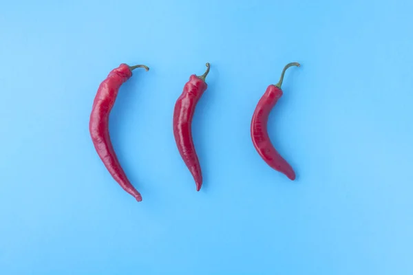 Tres chiles rojos picantes combinados juntos. — Foto de Stock