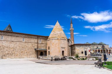 Konya, Türkiye - 15 Haziran 2018: 13. yüzyılda dini mimari Beyşehir, Konya Esrefoglu Camii'nde. sahip olduğu orijinal ahşap sütunlar.