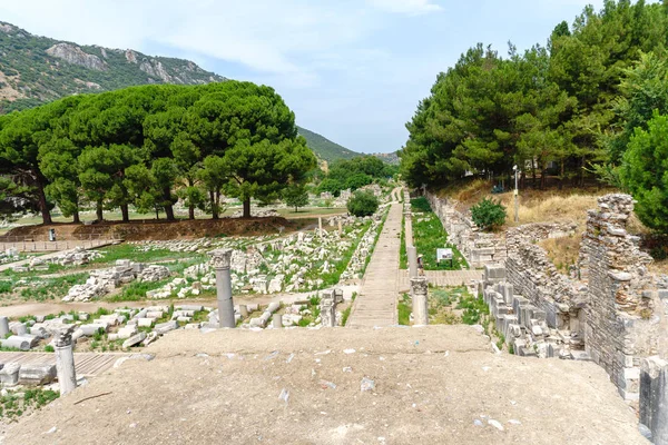 Ruiner Historiska Antika Staden Efesos Med Restaurering Izmir Turkiet — Stockfoto