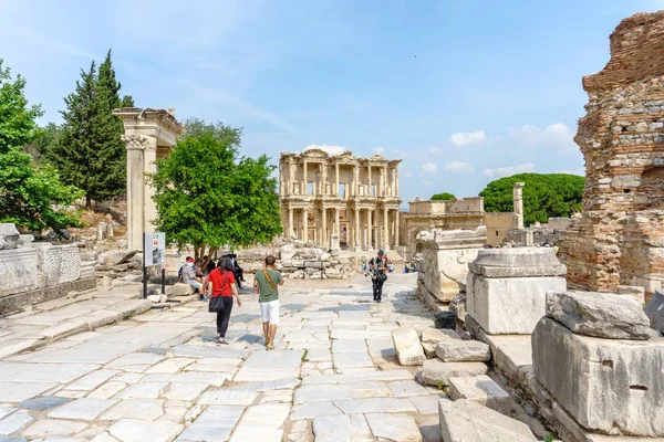 Efeso Turquía Junio 2018 Biblioteca Celsus Éfeso Ruinas Antigua Ciudad —  Fotos de Stock