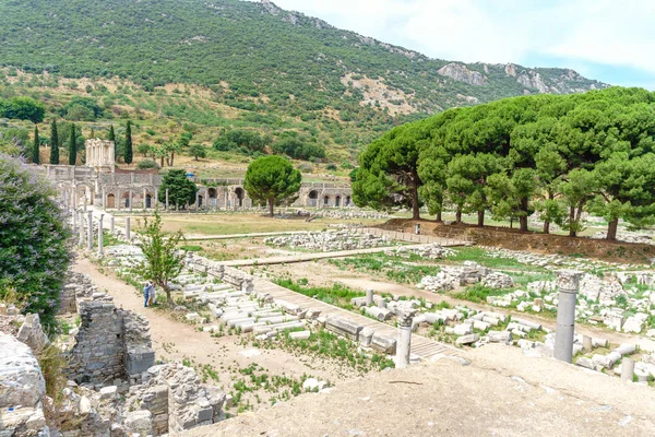 Efez Turcja Czerwca 2018 Ruiny Historycznych Starożytnego Miasta Efez Zachmurzone — Zdjęcie stockowe