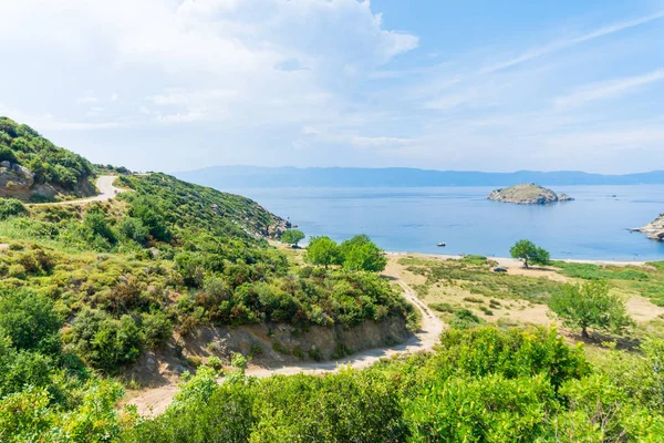 青と緑の風景の美しい景色 Kapidag Erdek トルコのマルマラ海の海岸 — ストック写真