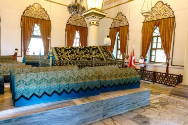 Bursa, Türkiye - 23 Haziran 2018: Türbesi (anıt mezar) Orhan Gazi, Osmanlı İmparatorluğu'nun kurucusu Osman Gazi'nin oğlu.