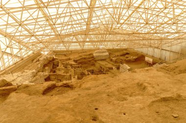 Çatalhöyük büyük Neolitik ve Kalkolitik en iyi korunmuş şehir yerleşim Çumra, Konya dünyada en eski şehridir. Bu yaklaşık 7500 M.ö. yılında inşa edilmiştir